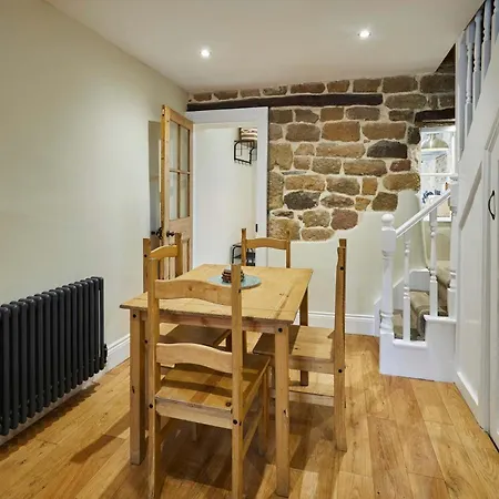 Host & - Hidden Winds Tatil Evi Guisborough